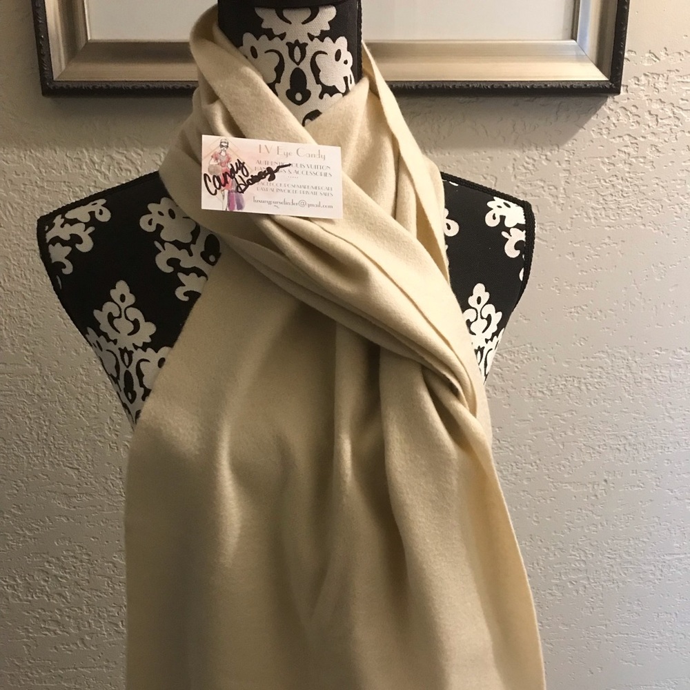 Louis Vuitton Cashmere Scarf Price Firm